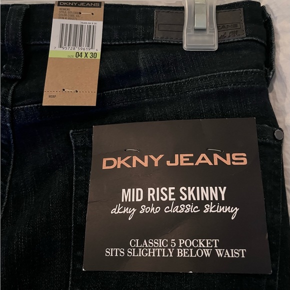 NWT Women’s DKNY Soho Classic Skinny 5 Pocket Mid-Rise Skinny Jean Size 4x30 - Picture 3 of 6